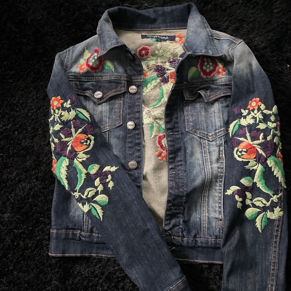 Embroidered denim jacket